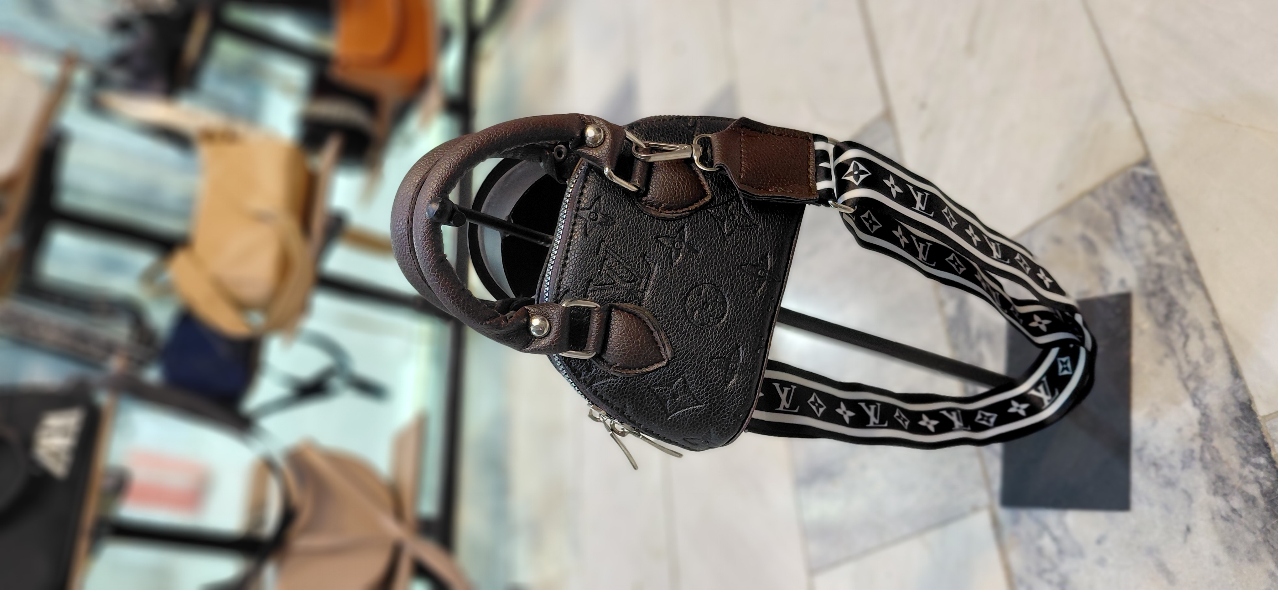 کیف الین